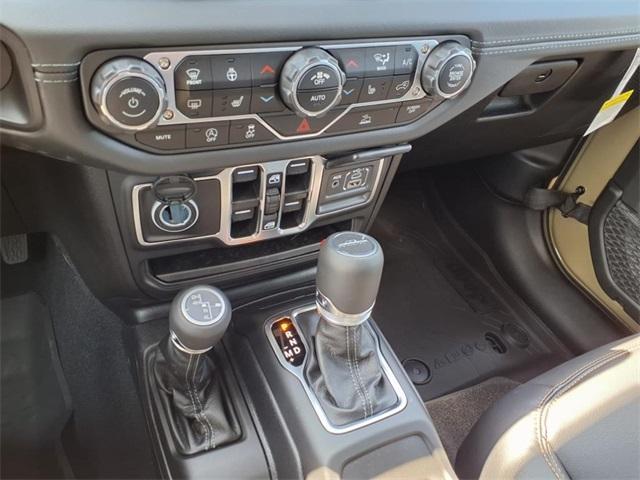 new 2025 Jeep Gladiator car, priced at $40,959