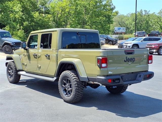 new 2025 Jeep Gladiator car, priced at $40,959
