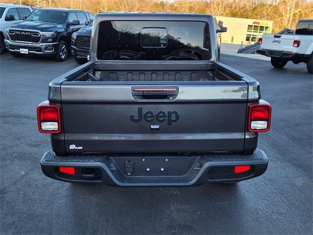 new 2025 Jeep Gladiator car, priced at $37,420