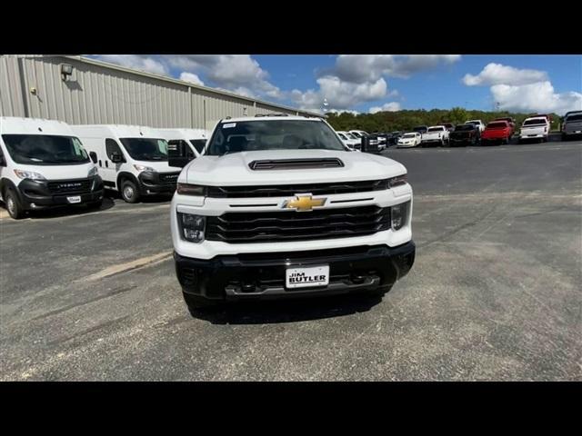 new 2025 Chevrolet Silverado 2500 car, priced at $58,940