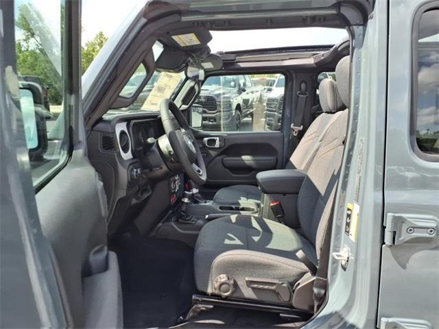 new 2025 Jeep Wrangler car, priced at $44,534