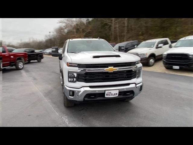 new 2025 Chevrolet Silverado 3500 car, priced at $69,380