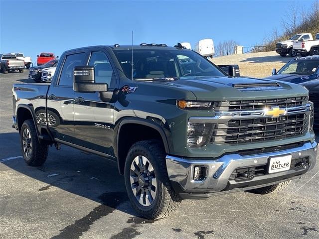 new 2025 Chevrolet Silverado 3500 car, priced at $60,193