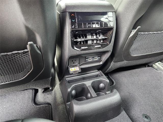 new 2025 Jeep Grand Cherokee L car, priced at $44,497