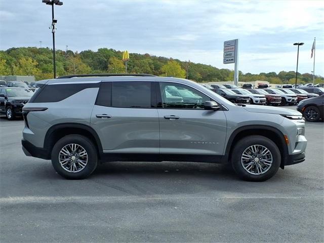 used 2025 Chevrolet Traverse car, priced at $38,924