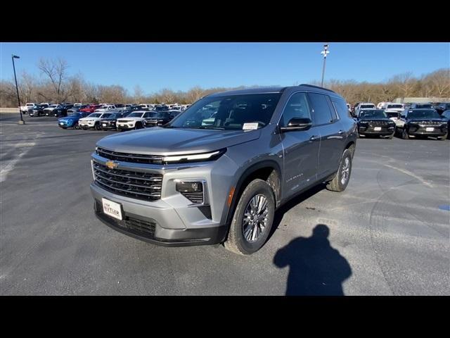 new 2025 Chevrolet Traverse car, priced at $44,095