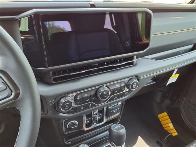 new 2025 Jeep Gladiator car, priced at $42,037