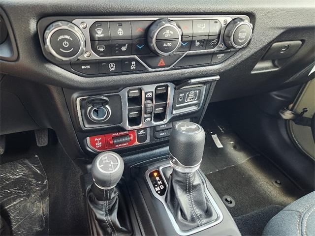 new 2025 Jeep Wrangler car, priced at $45,398