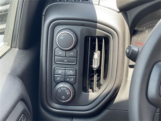 new 2025 Chevrolet Silverado 2500 car, priced at $62,578