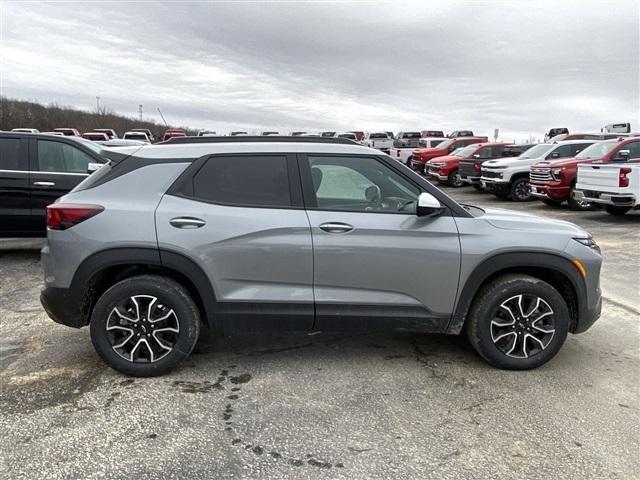 new 2025 Chevrolet TrailBlazer car, priced at $28,925