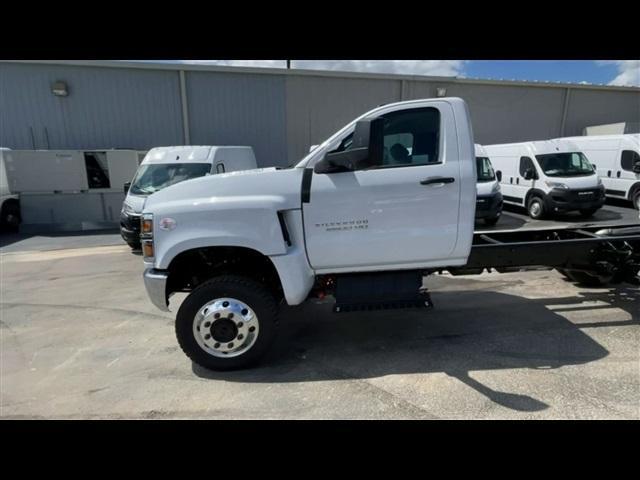 new 2024 Chevrolet Silverado 1500 car, priced at $72,392