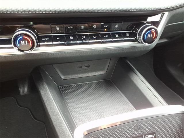 new 2026 Chevrolet Equinox car, priced at $30,508