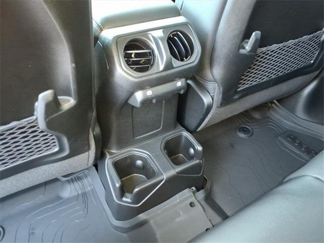 new 2025 Jeep Gladiator car, priced at $40,959