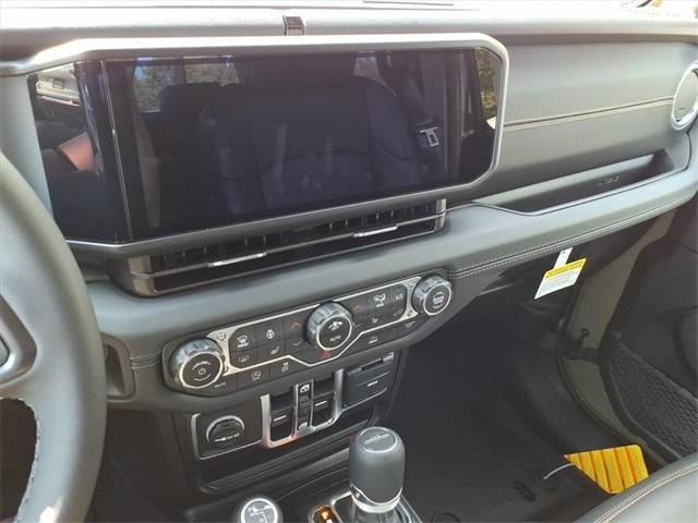 new 2025 Jeep Gladiator car, priced at $40,959