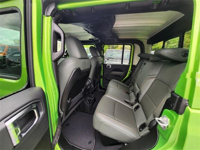 new 2025 Jeep Gladiator car, priced at $47,789