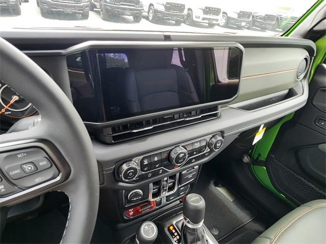 new 2025 Jeep Gladiator car, priced at $47,789