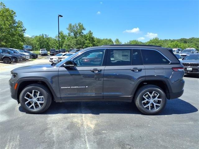 new 2025 Jeep Grand Cherokee car, priced at $41,484