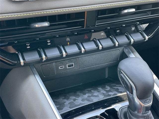 new 2025 Chevrolet Colorado car, priced at $48,120