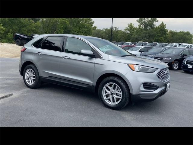 used 2024 Ford Edge car, priced at $21,997