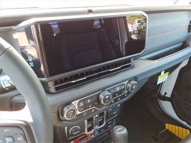new 2025 Jeep Gladiator car, priced at $51,244
