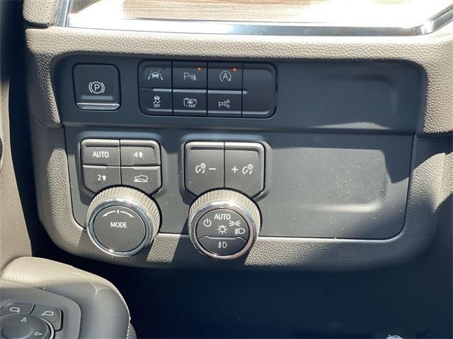 new 2025 Chevrolet Suburban car, priced at $79,049