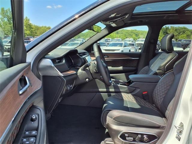 new 2025 Jeep Grand Cherokee car, priced at $57,249
