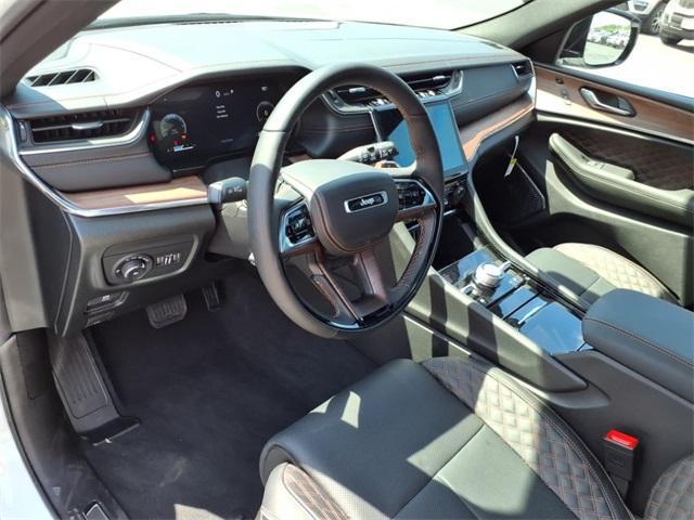 new 2025 Jeep Grand Cherokee car, priced at $57,249