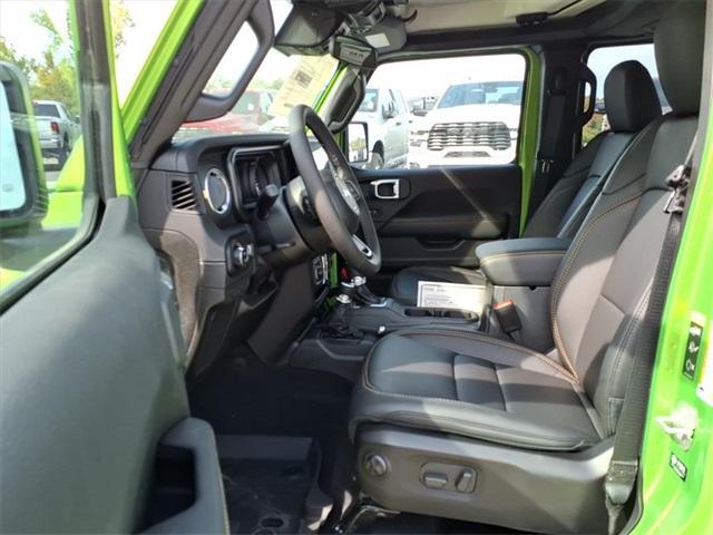 new 2025 Jeep Gladiator car, priced at $41,442