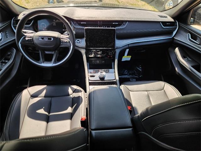new 2025 Jeep Grand Cherokee car, priced at $44,968