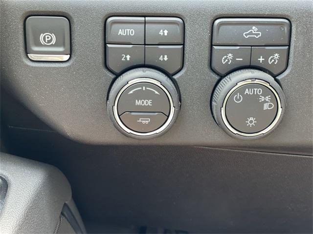 new 2025 Chevrolet Silverado 1500 car, priced at $49,321