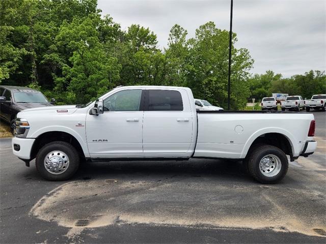new 2025 Ram 3500 car, priced at $87,601