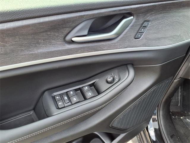 new 2025 Jeep Grand Cherokee L car, priced at $41,235