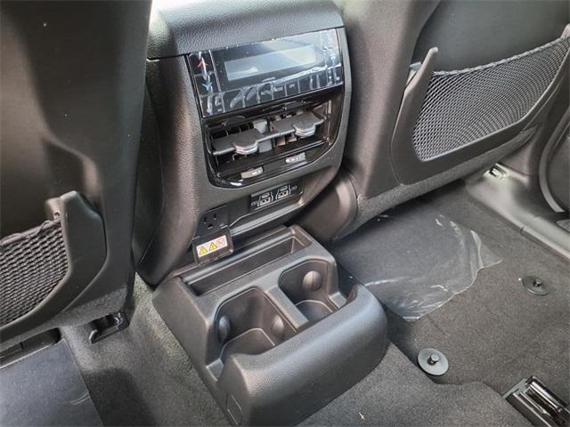 new 2025 Jeep Grand Cherokee L car, priced at $41,235