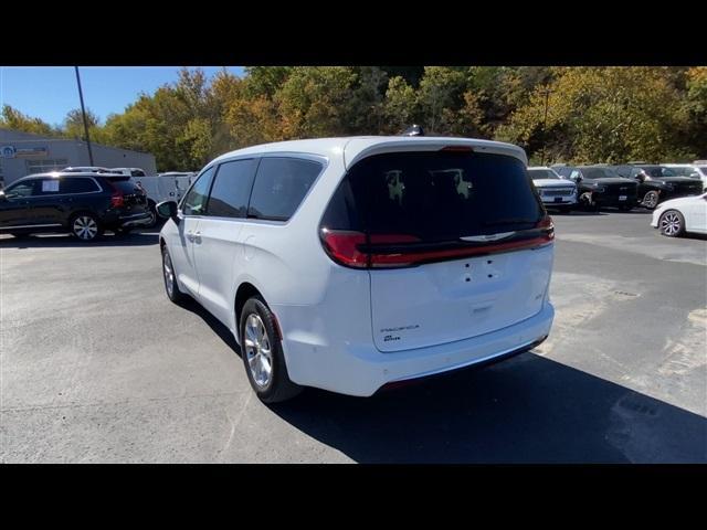 used 2023 Chrysler Pacifica car, priced at $34,991