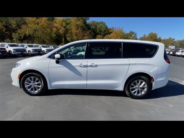 used 2023 Chrysler Pacifica car, priced at $34,991