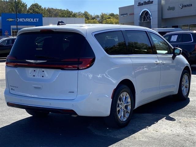 used 2023 Chrysler Pacifica car, priced at $34,991