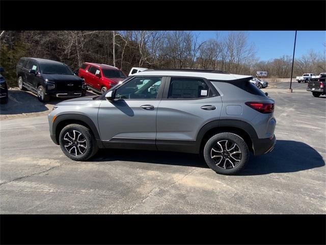 new 2025 Chevrolet TrailBlazer car, priced at $30,404