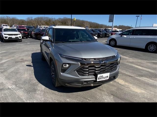 new 2025 Chevrolet TrailBlazer car, priced at $30,404