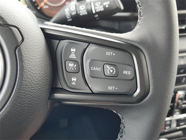 new 2025 Jeep Wrangler car, priced at $61,778