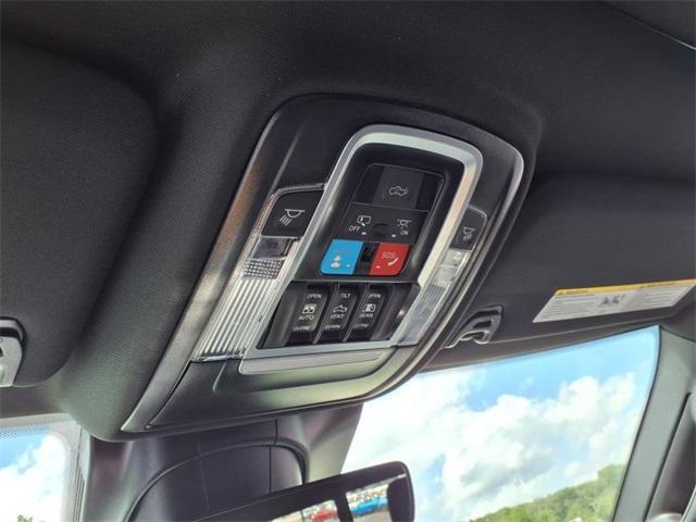 new 2025 Ram 2500 car, priced at $78,621