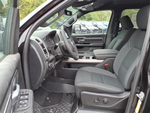 new 2025 Ram 1500 car, priced at $45,412