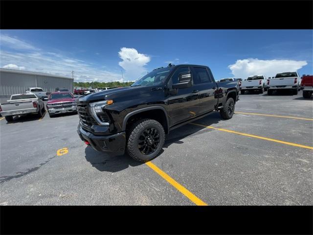 new 2025 Chevrolet Silverado 3500 car, priced at $79,585