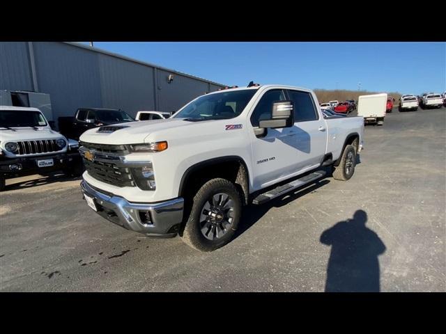 new 2025 Chevrolet Silverado 3500 car, priced at $69,380