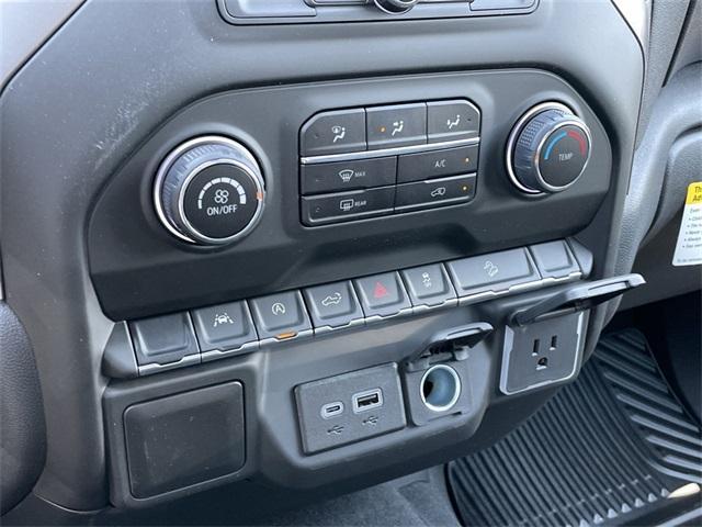 new 2025 Chevrolet Silverado 1500 car, priced at $49,392