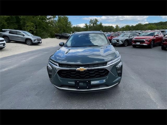 new 2025 Chevrolet Trax car, priced at $24,823