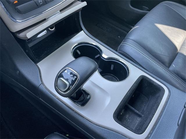 used 2015 Jeep Grand Cherokee car, priced at $13,934