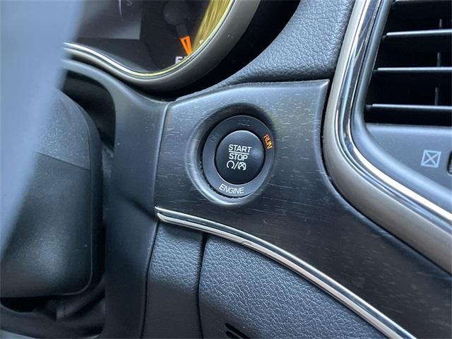 used 2015 Jeep Grand Cherokee car, priced at $13,934