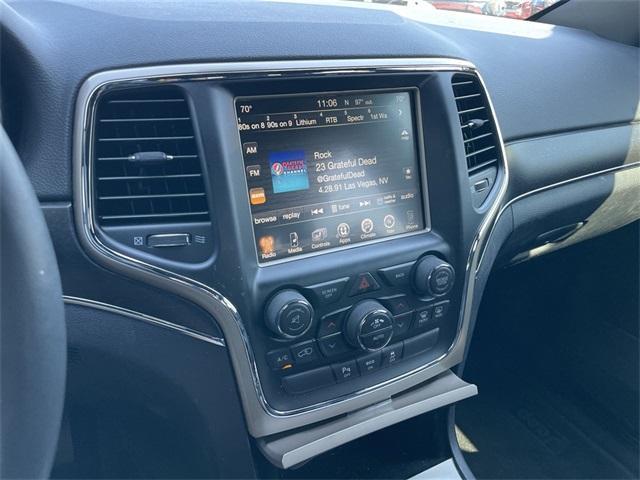 used 2015 Jeep Grand Cherokee car, priced at $13,934