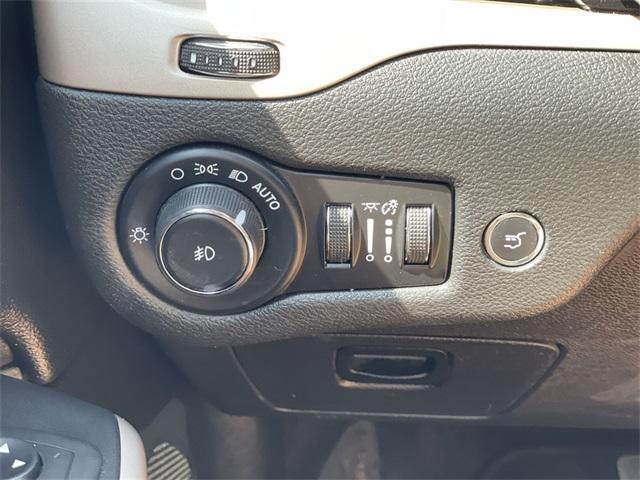 used 2018 Jeep Cherokee car, priced at $15,591