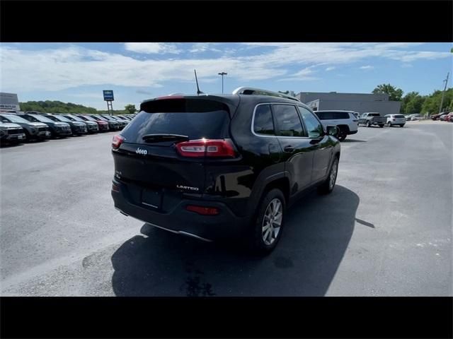 used 2018 Jeep Cherokee car, priced at $15,591